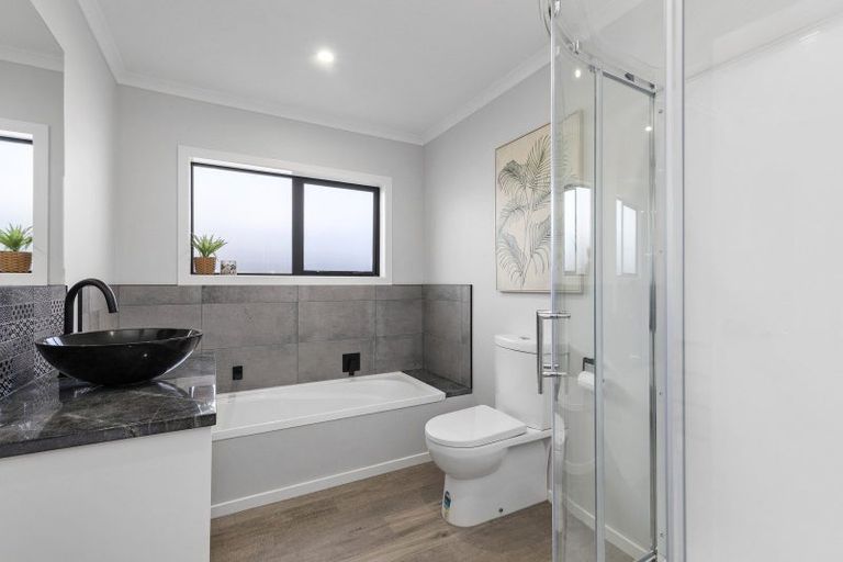 Photo of property in 53 Buddle Road, Wallaceville, Upper Hutt, 5018