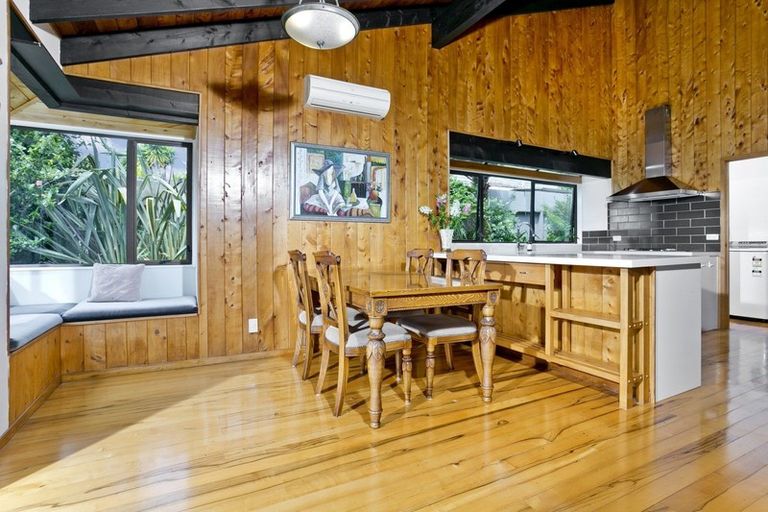 Photo of property in 201 Glamorgan Drive, Torbay, Auckland, 0630