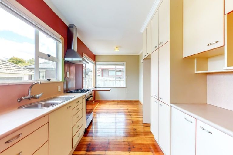 Photo of property in 3 Sinclair Street, Ebdentown, Upper Hutt, 5018