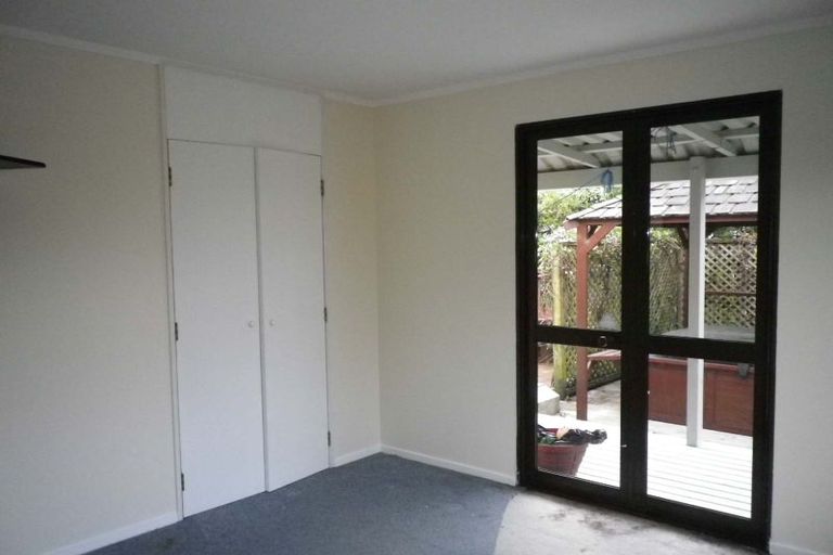 Photo of property in 2/2 Applewood Drive, Henderson, Auckland, 0612