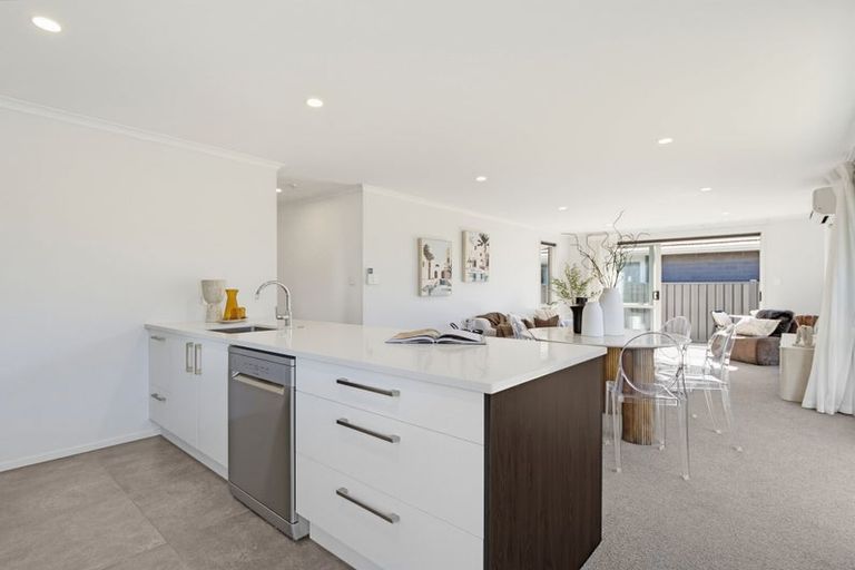 Photo of property in 18 Watene Way, Welcome Bay, Tauranga, 3112