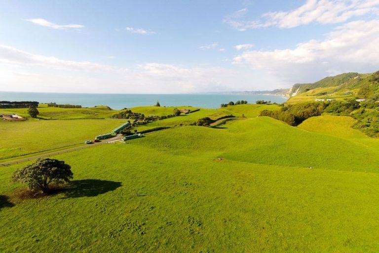 Photo of property in 1055 Pukearuhe Road, Waiiti, Urenui, 4377