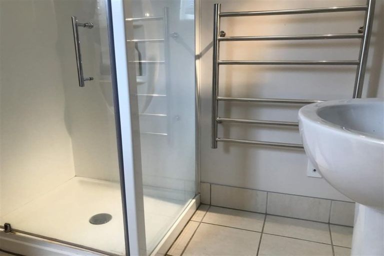 Photo of property in 106 Tomes Road, St Albans, Christchurch, 8052