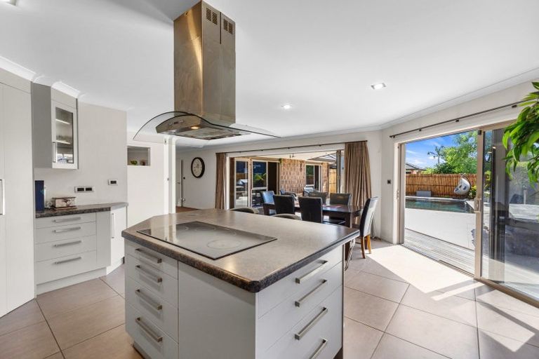 Photo of property in 30 Matene Place, Papamoa Beach, Papamoa, 3118