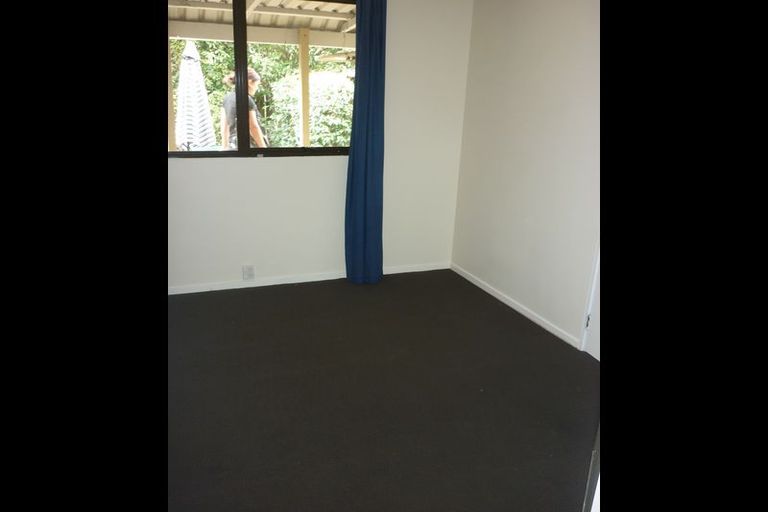 Photo of property in 2/2 Applewood Drive, Henderson, Auckland, 0612