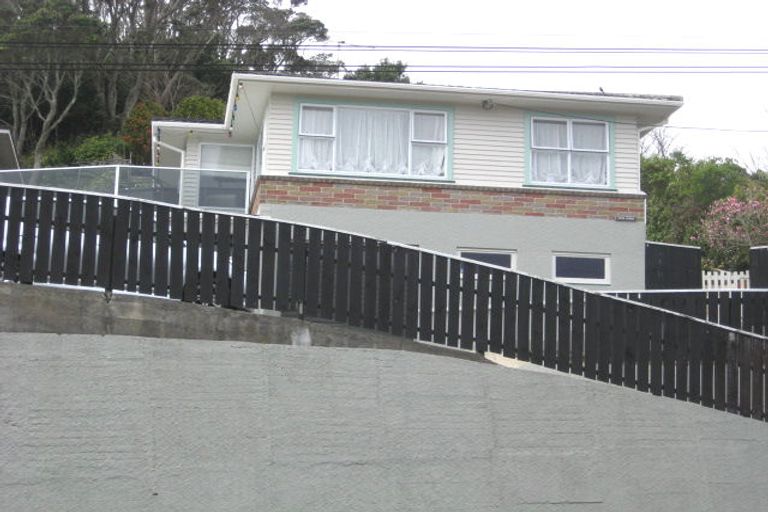 Photo of property in 63 Pioneer Road, Moturoa, New Plymouth, 4310