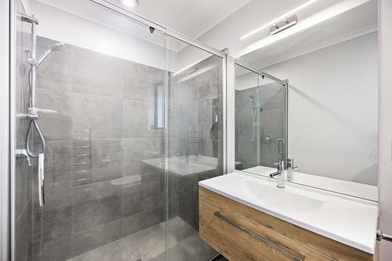 Photo of property in 32 Peacock Place, Pokeno, 2402