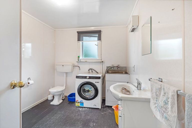 Photo of property in 35 London Street, Hampden, 9410