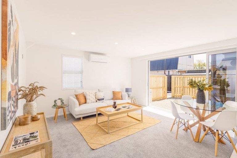 Photo of property in 2/118 Oram Avenue, New Brighton, Christchurch, 8061