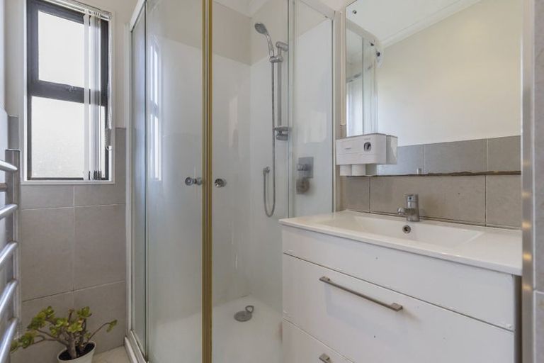 Photo of property in 135 Pigeon Mountain Road, Half Moon Bay, Auckland, 2012