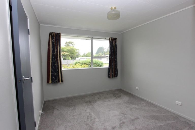 Photo of property in 29 Kowhai Street, Inglewood, 4330