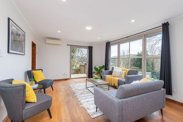 Photo of property in 22 Hereford Street, Cannons Creek, Porirua, 5024