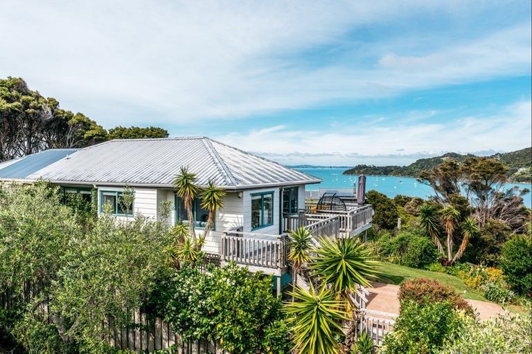 Property details for 18 Huia Street, Oneroa, Waiheke Island, 1081