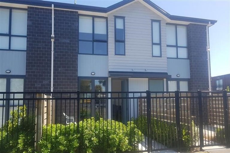 Photo of property in 2/14 Buffon Street, Waltham, Christchurch, 8023