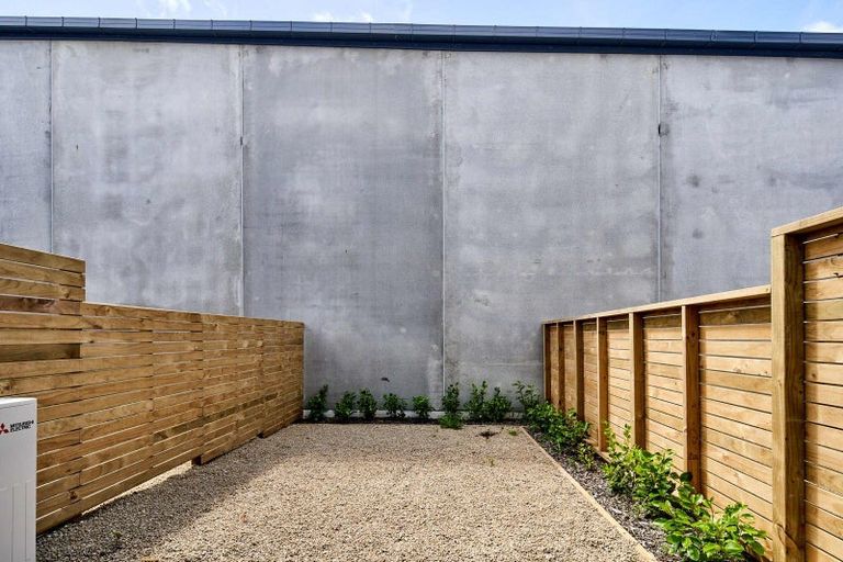 Photo of property in 45 John Street, Stokes Valley, Lower Hutt, 5019