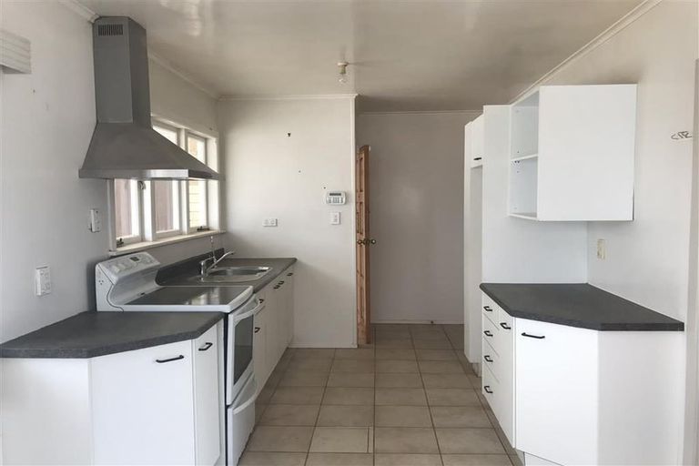 Photo of property in 4 Milton Road, Papatoetoe, Auckland, 2024