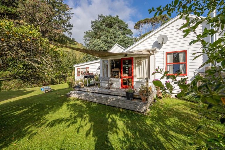 Photo of property in 83 Mangaone North Road, Hautere, Otaki, 5582