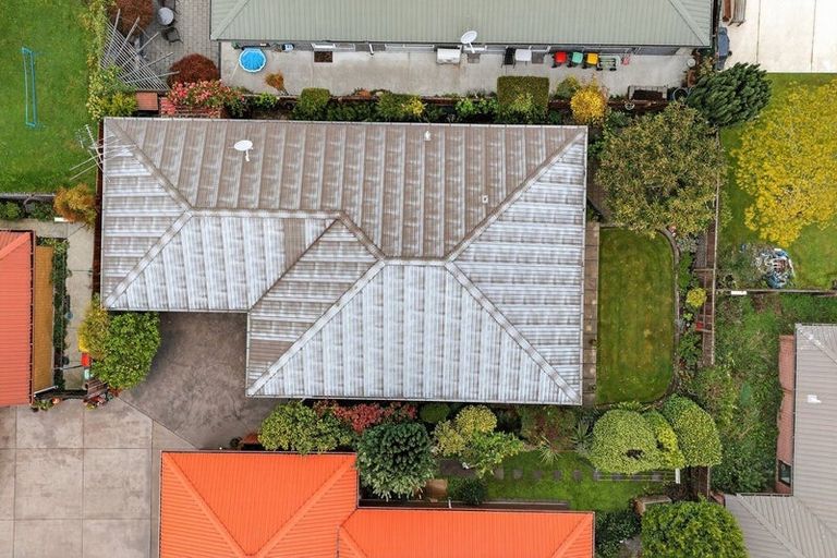 Photo of property in 2/58a Daniels Road, Redwood, Christchurch, 8051