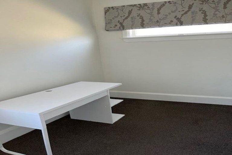 Photo of property in 121 Cook Street, West End, Palmerston North, 4410