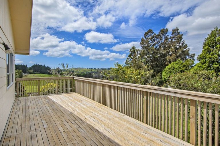 Photo of property in 62 View Road, Hikurangi, 0114