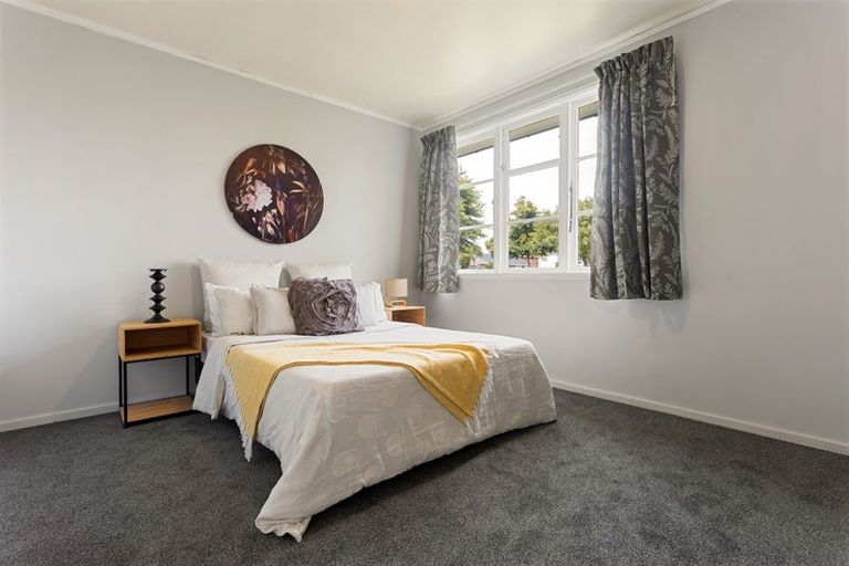 Photo of property in 55a Ross Crescent, Fairfield, Hamilton, 3214