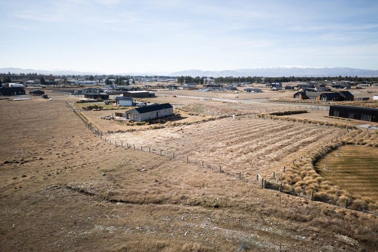Photo of property in 10 Jocks Terrace, Twizel, 7901