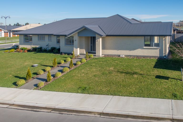 Photo of property in 85 Beachvale Drive, Kaiapoi, 7630