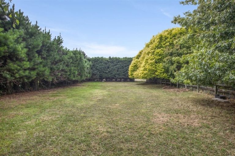 Photo of property in 73 Eders Road, Woodend, 7610