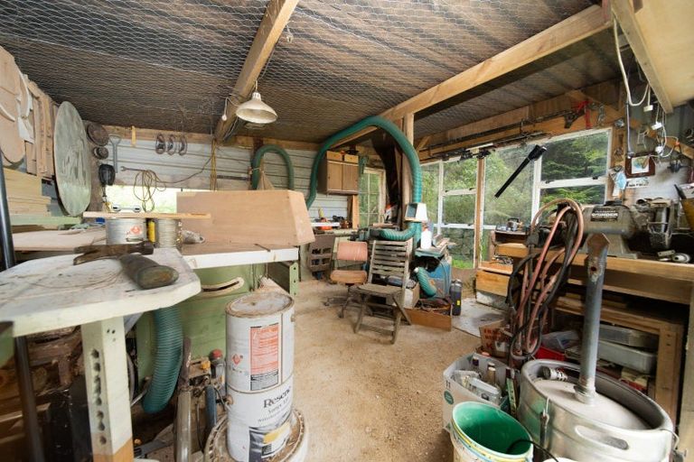 Photo of property in 1466 Russell Road, Helena Bay, Hikurangi, 0184