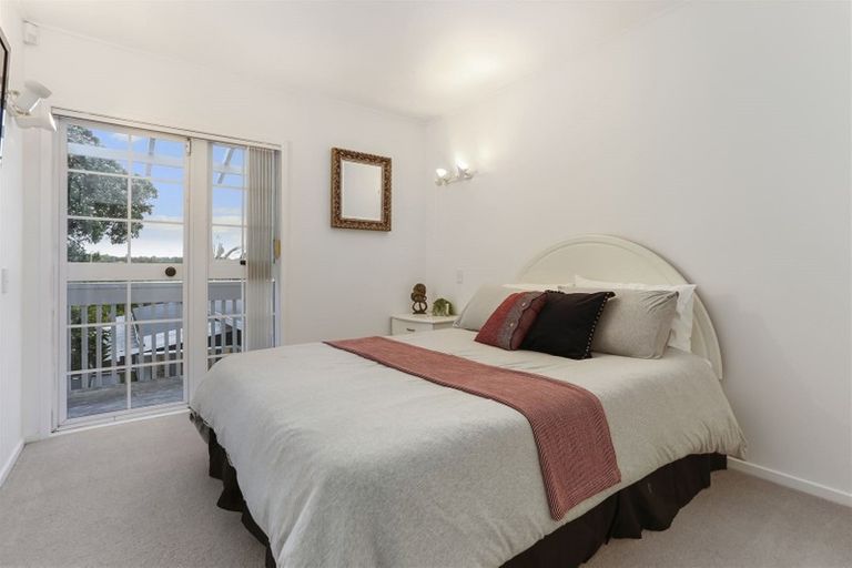 Photo of property in 42 Eban Avenue, Hillcrest, Auckland, 0627