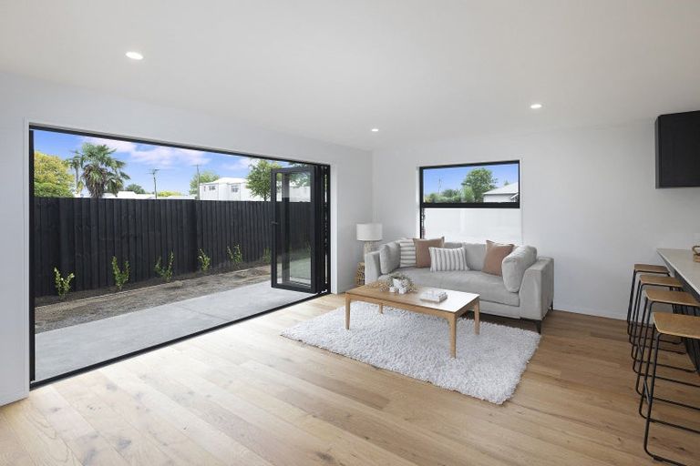 Photo of property in 117 Hills Road, Edgeware, Christchurch, 8013