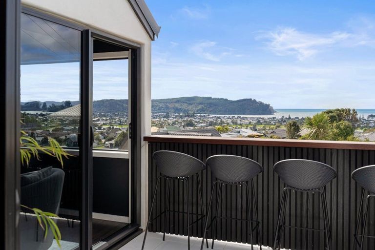 Photo of property in 107 Pacific View Drive, Whangamata, 3620