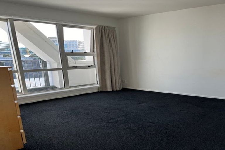 Photo of property in Stadium Garden Flats, 415/107 Thorndon Quay, Pipitea, Wellington, 6011