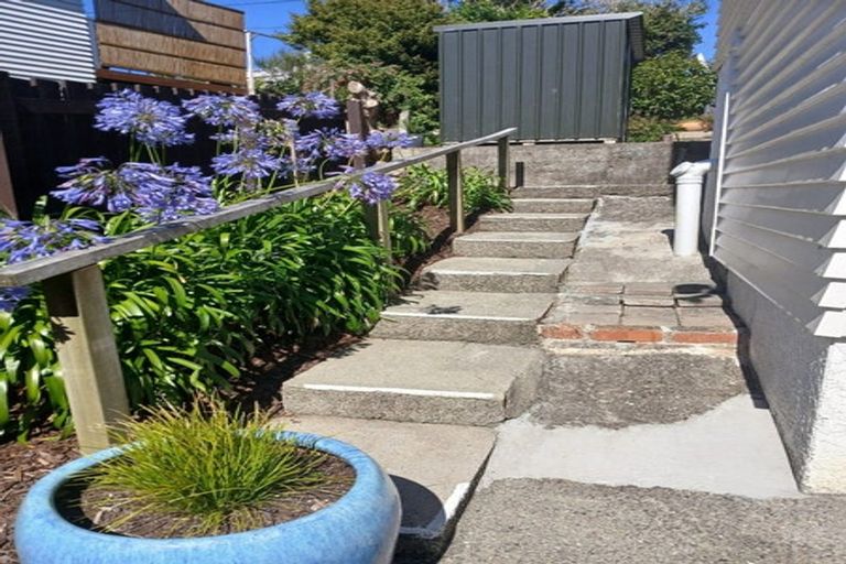 Photo of property in 7 Stephen Street, Johnsonville, Wellington, 6037