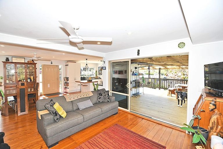 Photo of property in 57 Hauraki Road, Leigh, Warkworth, 0985