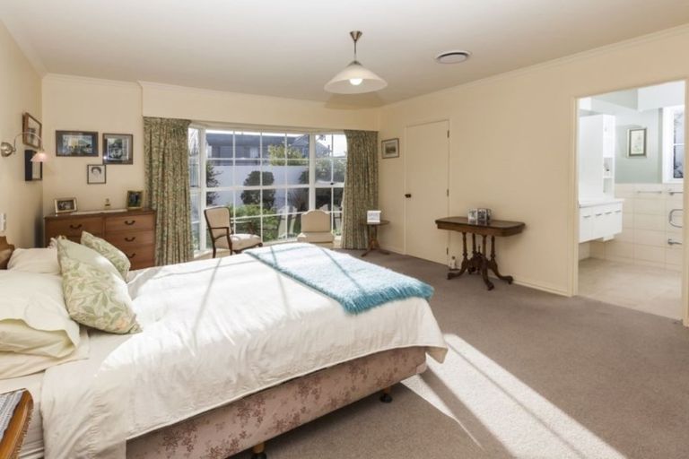Photo of property in 125 Fendalton Road, Fendalton, Christchurch, 8014