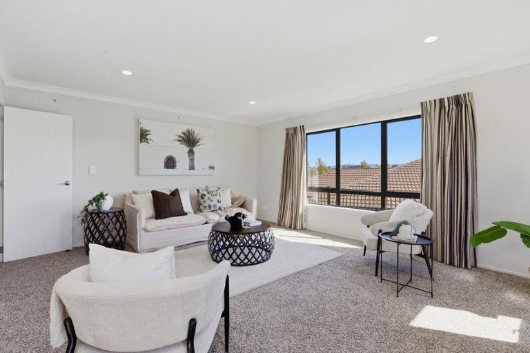 Photo of property in 14 Caldera Crescent, Pyes Pa, Tauranga, 3112