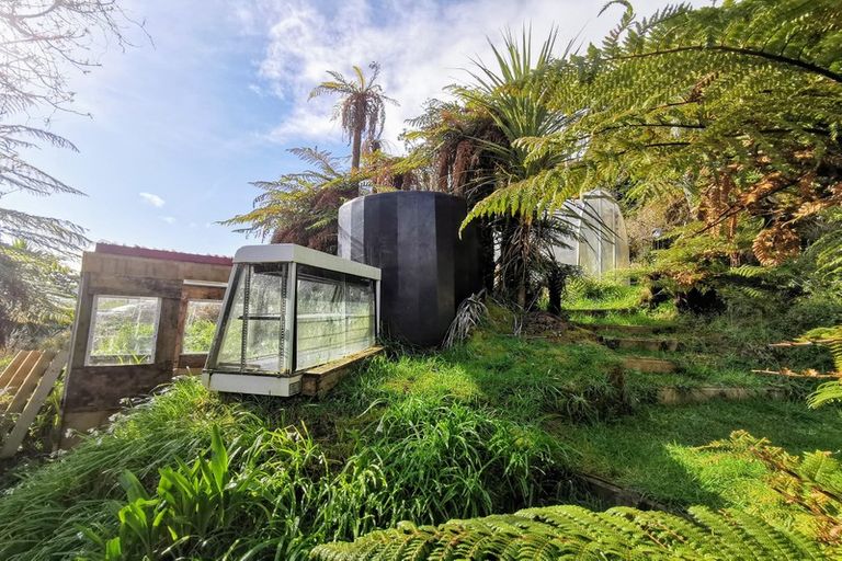 Photo of property in 27 Golden Bay Road, Halfmoon Bay / Oban, Stewart Island, 9818