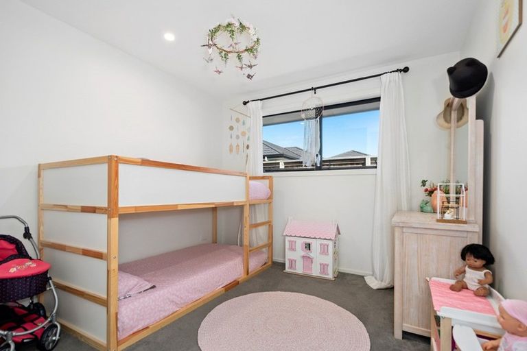 Photo of property in 28 Piata Street, Papamoa Beach, Papamoa, 3118