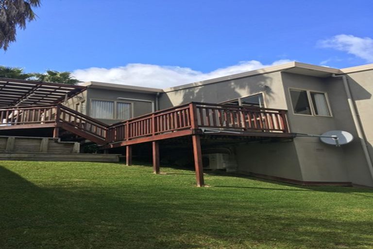 Photo of property in 5 Coralsea Way, Arkles Bay, Whangaparaoa, 0932