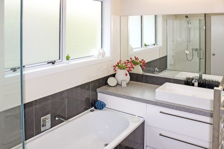 Photo of property in 61 Glandovey Road, Fendalton, Christchurch, 8052