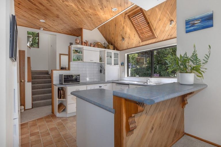 Photo of property in 21 Gordon Road, Plimmerton, Porirua, 5026