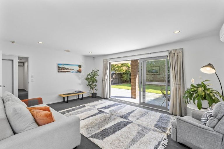 Photo of property in 111 Weston Road, St Albans, Christchurch, 8052