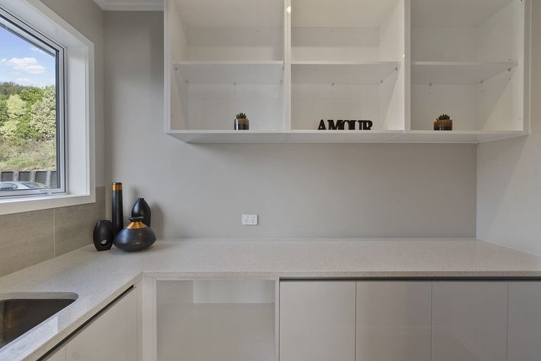 Photo of property in 28 Rose Berry Crescent, Flagstaff, Hamilton, 3210