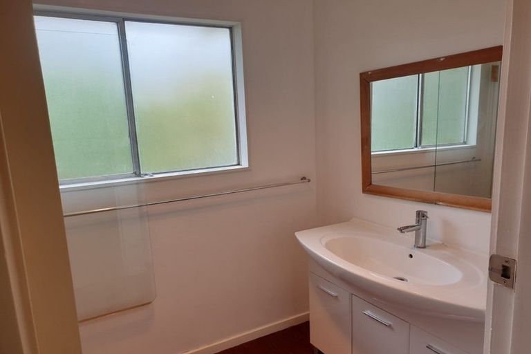 Photo of property in 2 Fairburn Grove, Johnsonville, Wellington, 6037