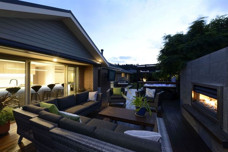 Photo of property in 43 Putake Drive, Parklands, Christchurch, 8083