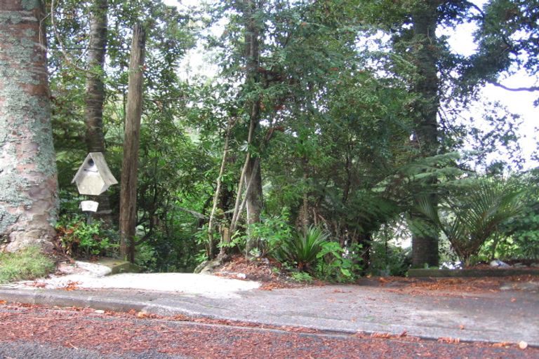 Photo of property in 6 Tainui Road, Titirangi, Auckland, 0604