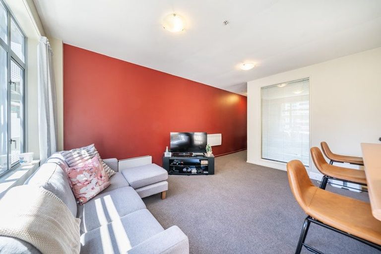 Photo of property in Dixon Towers, 10/115 Dixon Street, Te Aro, Wellington, 6011