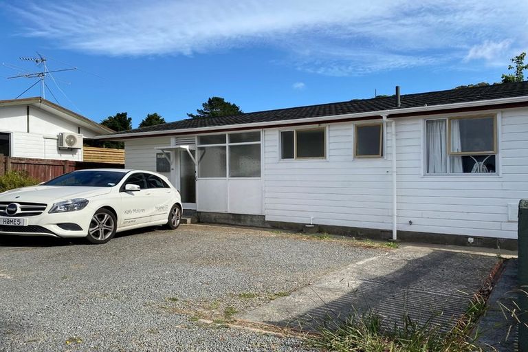 Photo of property in 42a Hicks Close, Whitby, Porirua, 5024