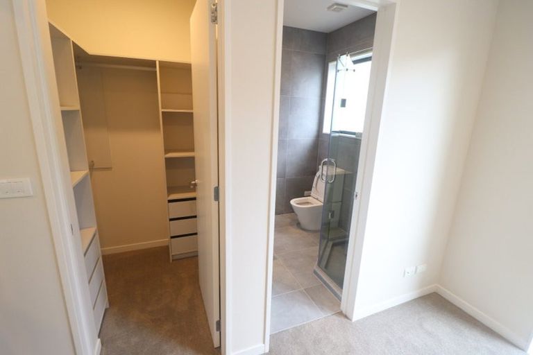 Photo of property in 16 Thomas Rielly Avenue, Hobsonville, Auckland, 0616